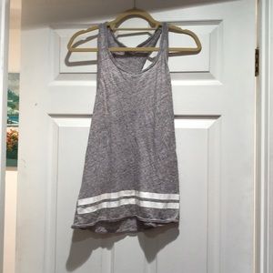 Light gray muscle tee